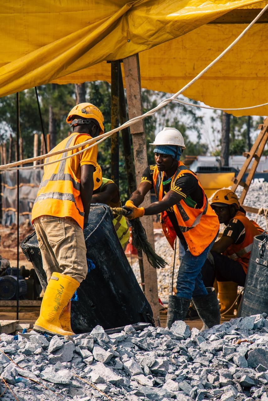 ASM operators working a mine site at the origin of the supply chain, eastern DRC